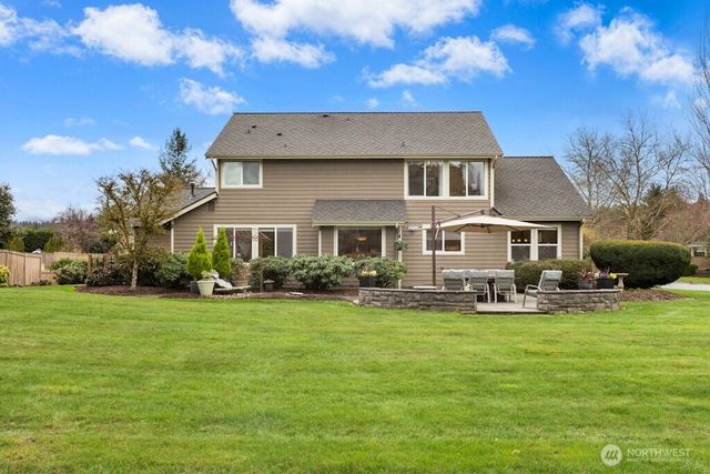 4184 327th Circle NE, Carnation, WA 98014