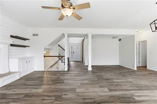 17927 W 158 Street, Olathe, KS 66062