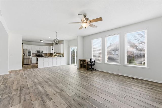 17927 W 158 Street, Olathe, KS 66062