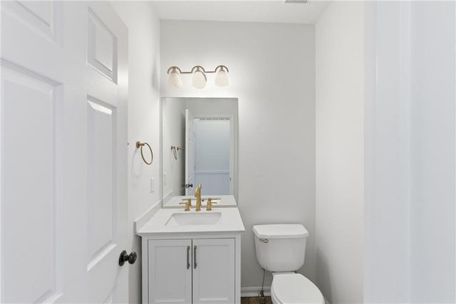 17927 W 158 Street, Olathe, KS 66062