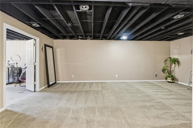 17927 W 158 Street, Olathe, KS 66062