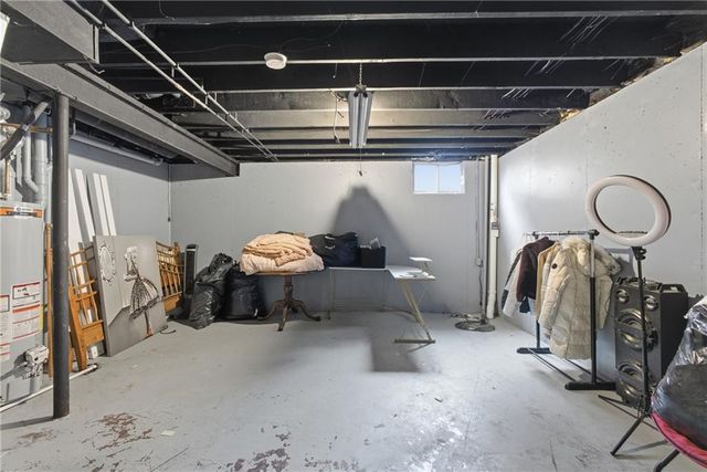 17927 W 158 Street, Olathe, KS 66062