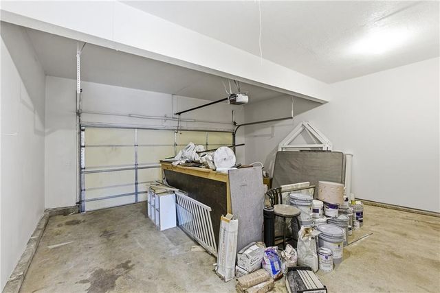 17927 W 158 Street, Olathe, KS 66062