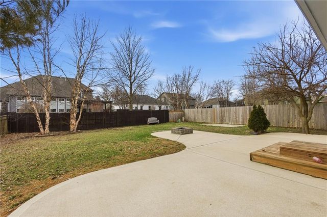 17927 W 158 Street, Olathe, KS 66062