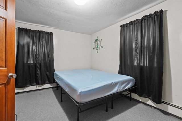 28 Lennon St, Gardner, MA 01440