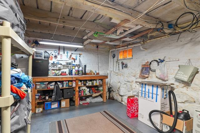 28 Lennon St, Gardner, MA 01440