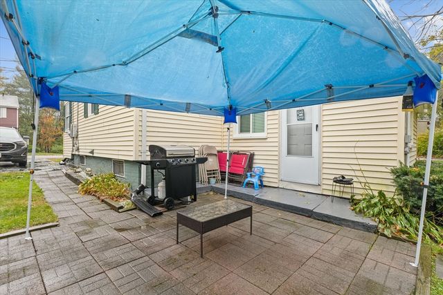 28 Lennon St, Gardner, MA 01440