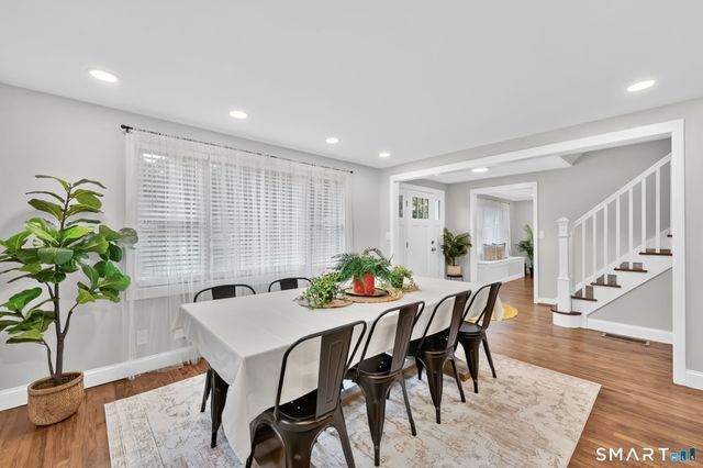 30 Avondale Road, West Hartford, CT 06117