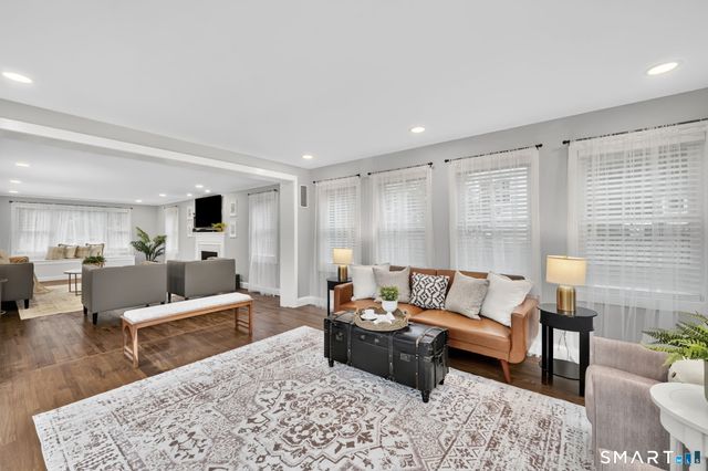 30 Avondale Road, West Hartford, CT 06117