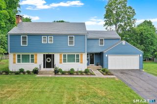30 Avondale Road, West Hartford, CT 06117
