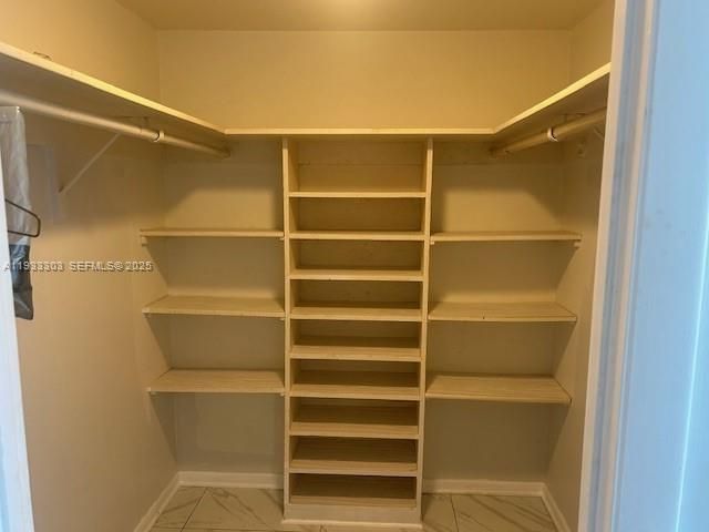 1001 91st St 408, Bay Harbor Islands, FL 33154