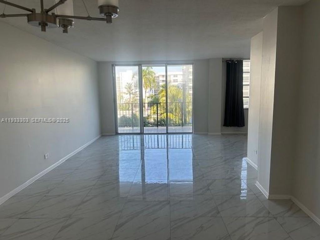 1001 91st St 408, Bay Harbor Islands, FL 33154