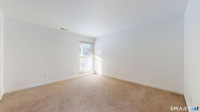 10 Glenview Drive 10, Cromwell, CT 06416