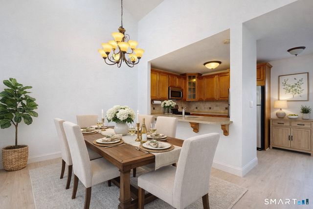 10 Glenview Drive 10, Cromwell, CT 06416