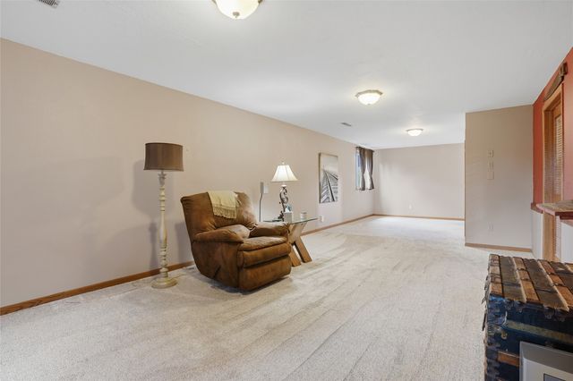 398 Sierra Trace, Coralville, IA 52241