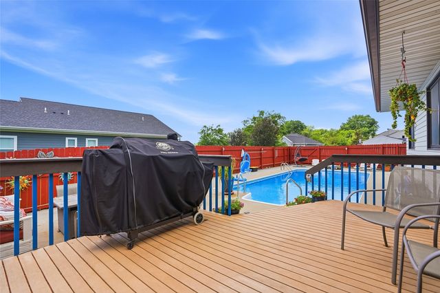 398 Sierra Trace, Coralville, IA 52241