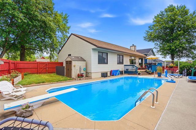 398 Sierra Trace, Coralville, IA 52241
