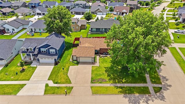 398 Sierra Trace, Coralville, IA 52241