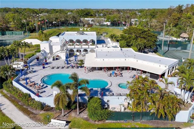 4907 Europa DR, Naples, FL 34105