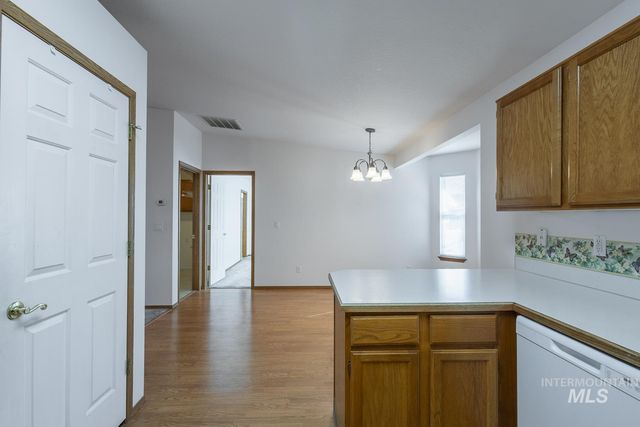 346 B St, Nampa, ID 83651