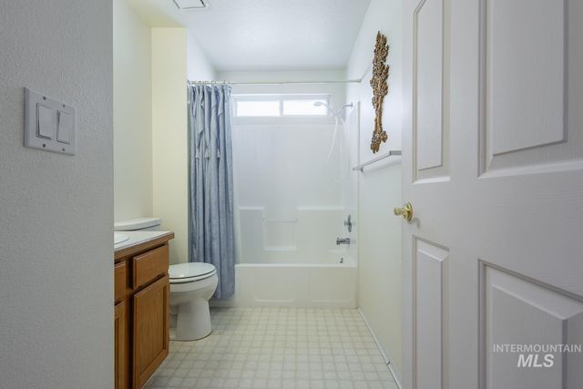 346 B St, Nampa, ID 83651