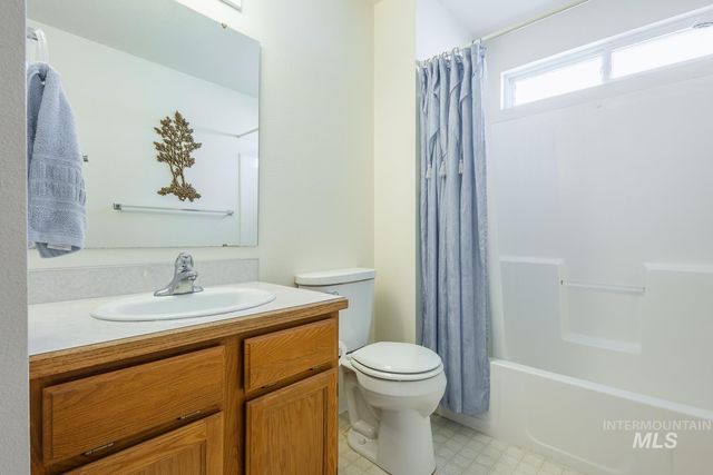 346 B St, Nampa, ID 83651