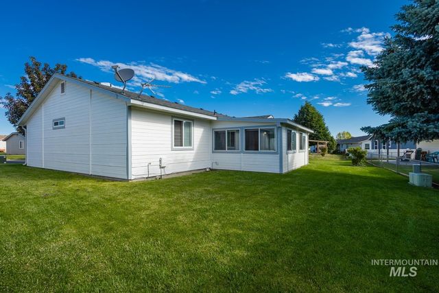 346 B St, Nampa, ID 83651