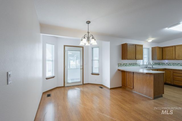 346 B St, Nampa, ID 83651