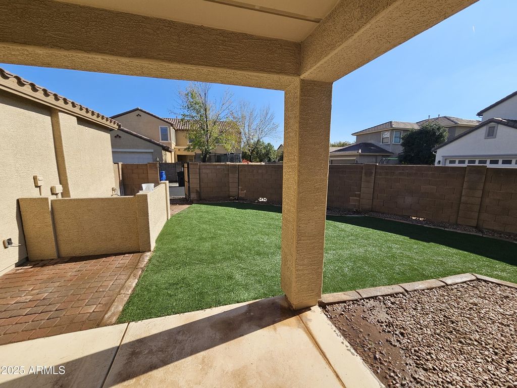 1867 S Seton Avenue, Gilbert, AZ 85295