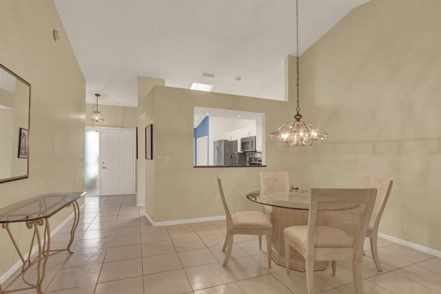 9904 Summerbrook Terrace B, Boynton Beach, FL 33437