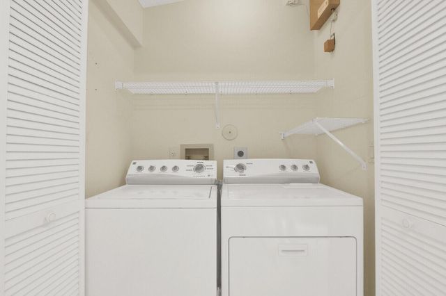 9904 Summerbrook Terrace B, Boynton Beach, FL 33437