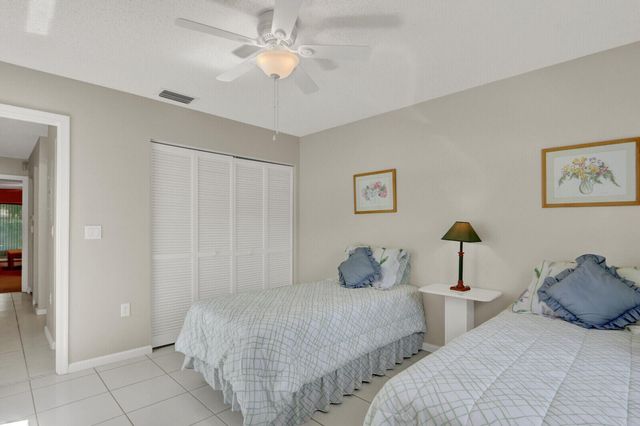 9904 Summerbrook Terrace B, Boynton Beach, FL 33437