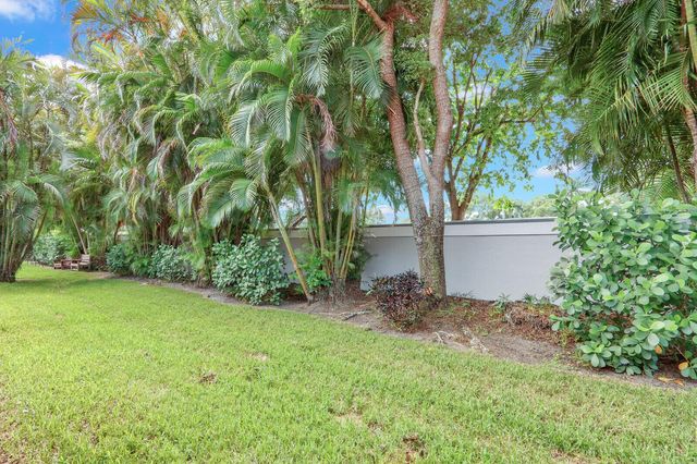9904 Summerbrook Terrace B, Boynton Beach, FL 33437
