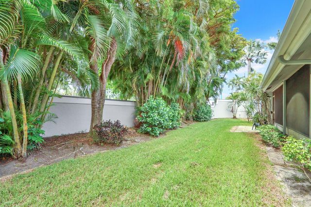 9904 Summerbrook Terrace B, Boynton Beach, FL 33437