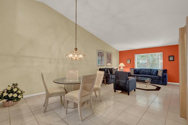 9904 Summerbrook Terrace B, Boynton Beach, FL 33437