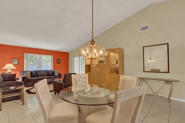 9904 Summerbrook Terrace B, Boynton Beach, FL 33437