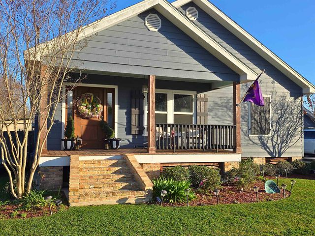 255 West 24th Street, Larose, LA 70373