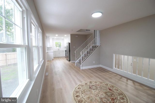20 MARLBOROUGH AVE, Marlton, NJ 08053