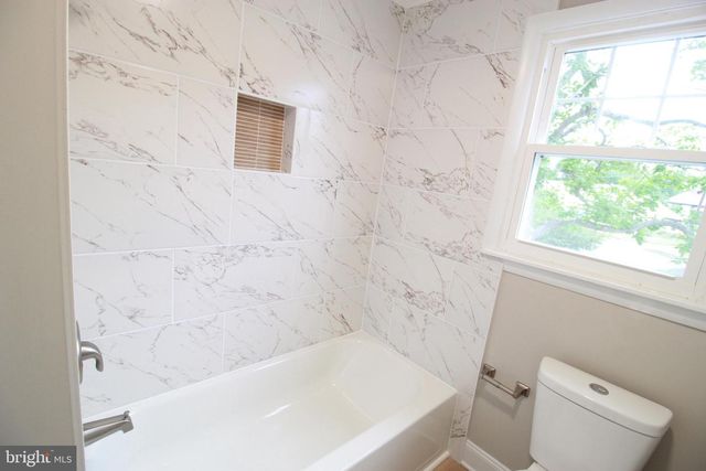 20 MARLBOROUGH AVE, Marlton, NJ 08053