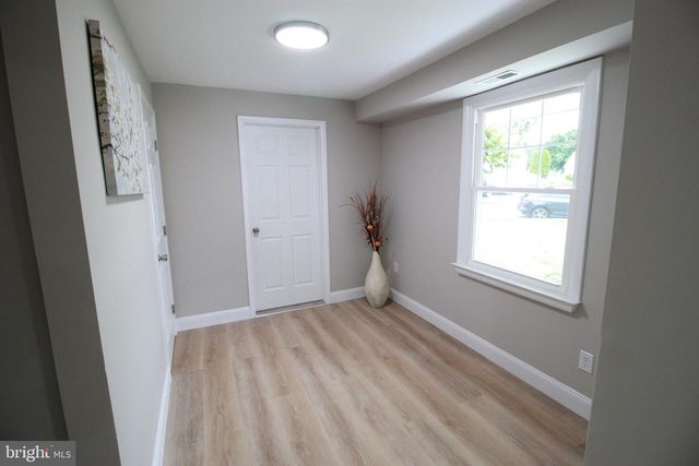 20 MARLBOROUGH AVE, Marlton, NJ 08053