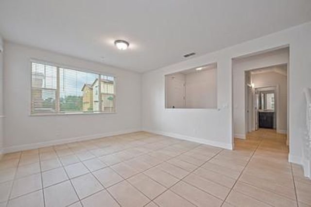 38 Huddlestone Cir, Roseville, CA 95661