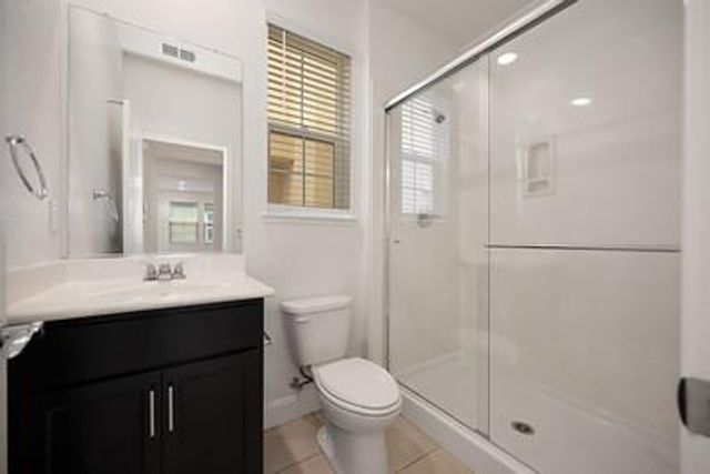 38 Huddlestone Cir, Roseville, CA 95661