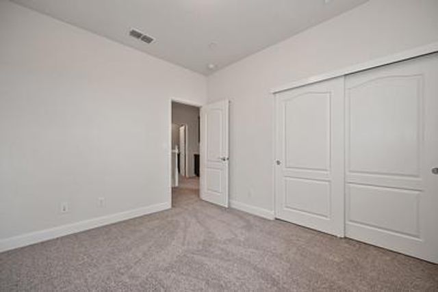 38 Huddlestone Cir, Roseville, CA 95661