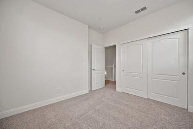 38 Huddlestone Cir, Roseville, CA 95661