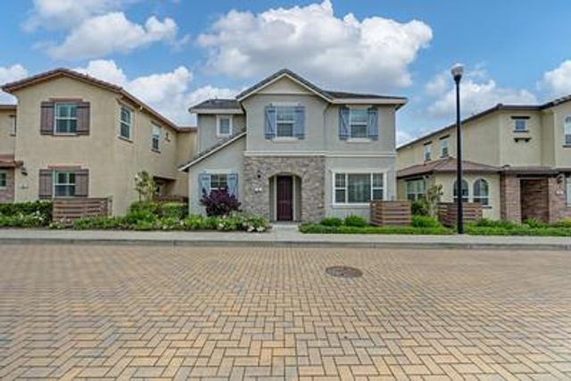 38 Huddlestone Cir, Roseville, CA 95661
