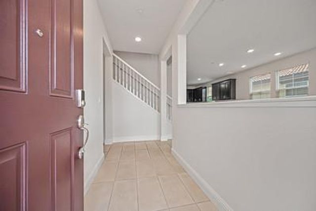 38 Huddlestone Cir, Roseville, CA 95661