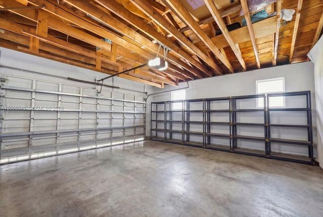 740 SW 7th Ave, Hallandale Beach, FL 33009