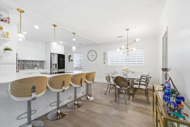 740 SW 7th Ave, Hallandale Beach, FL 33009