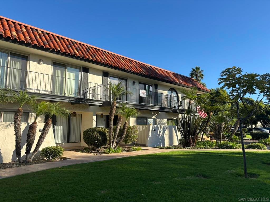 3249 Loma Riviera Dr., San Diego, CA 92110