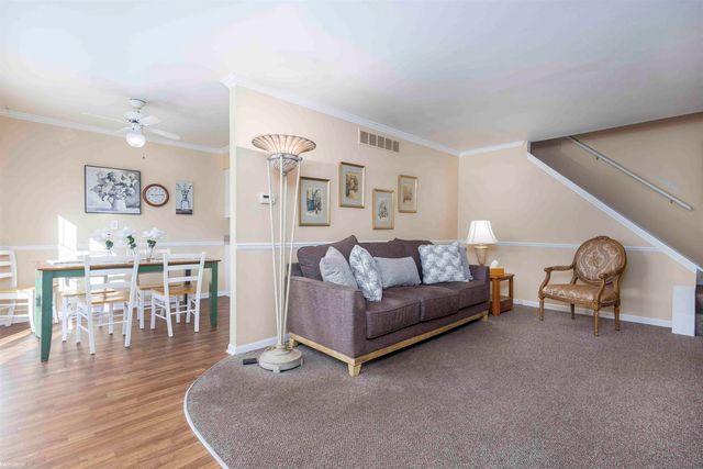 15207 Renshaw Drive, Clinton Twp, MI 48038